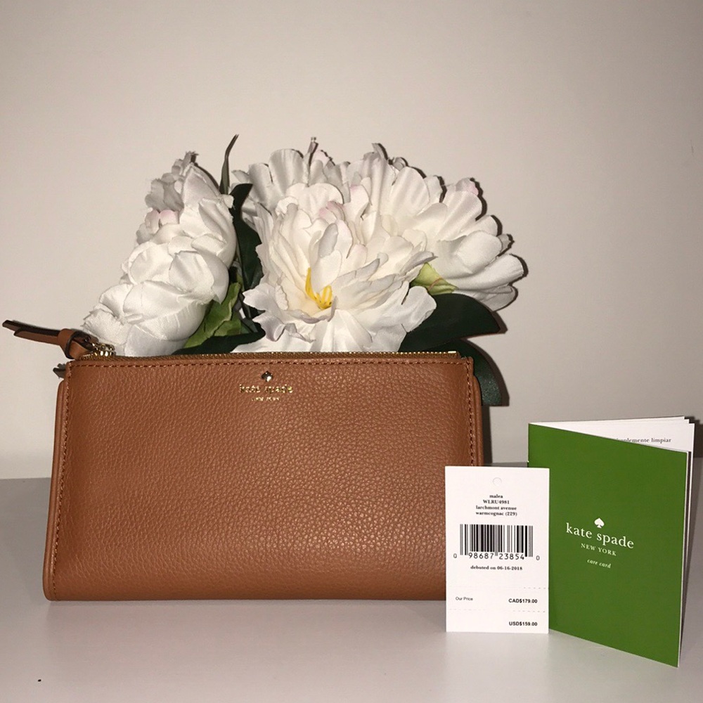 Kate spade Malea larchmont Avenue wallet - Picture 1 of 8